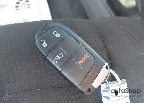 2015 Chrysler 200 Limited z USA, uszkodzony, nr VIN 1C3CCCABXFN758952